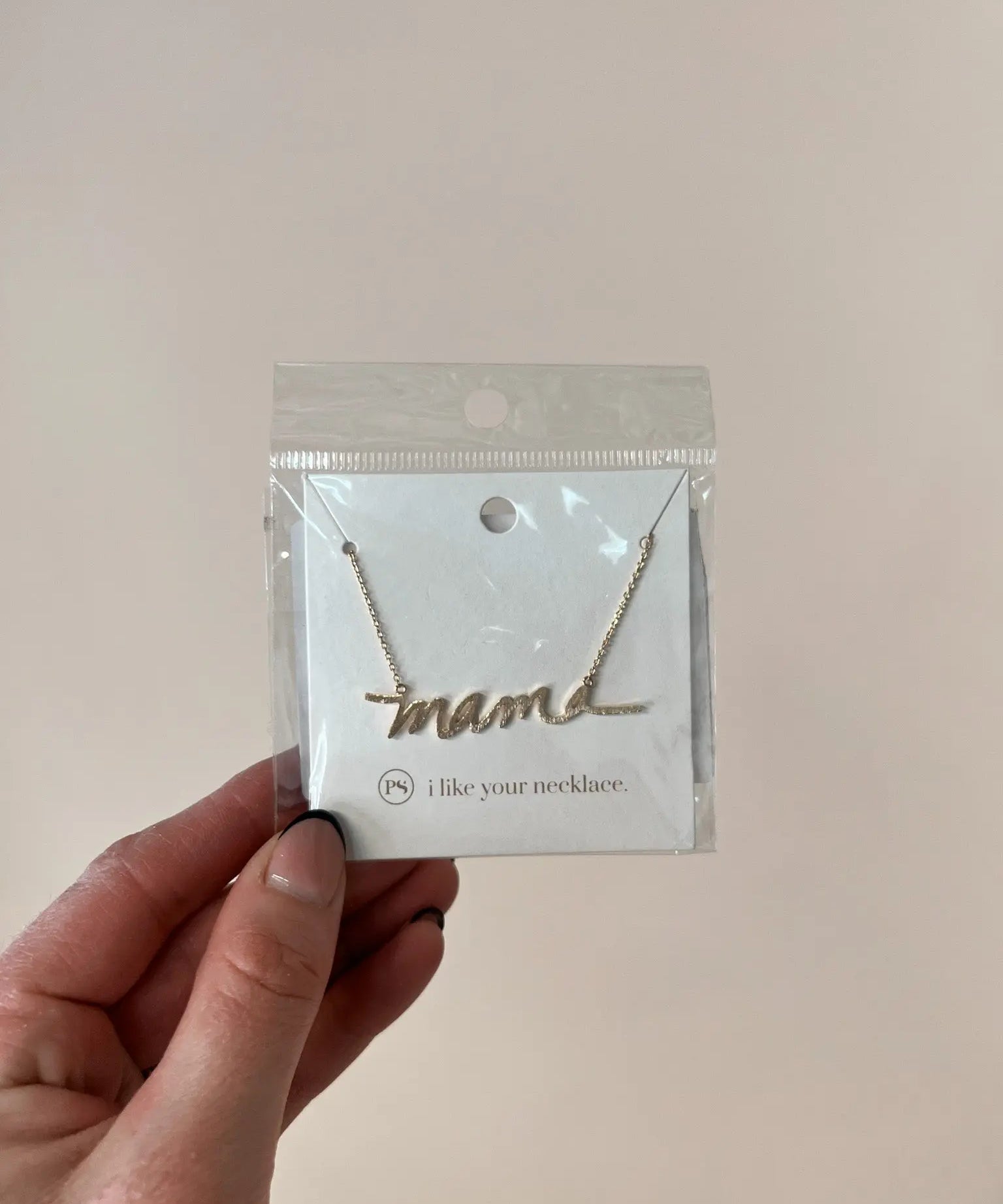 Mama Necklace Pretty Simple