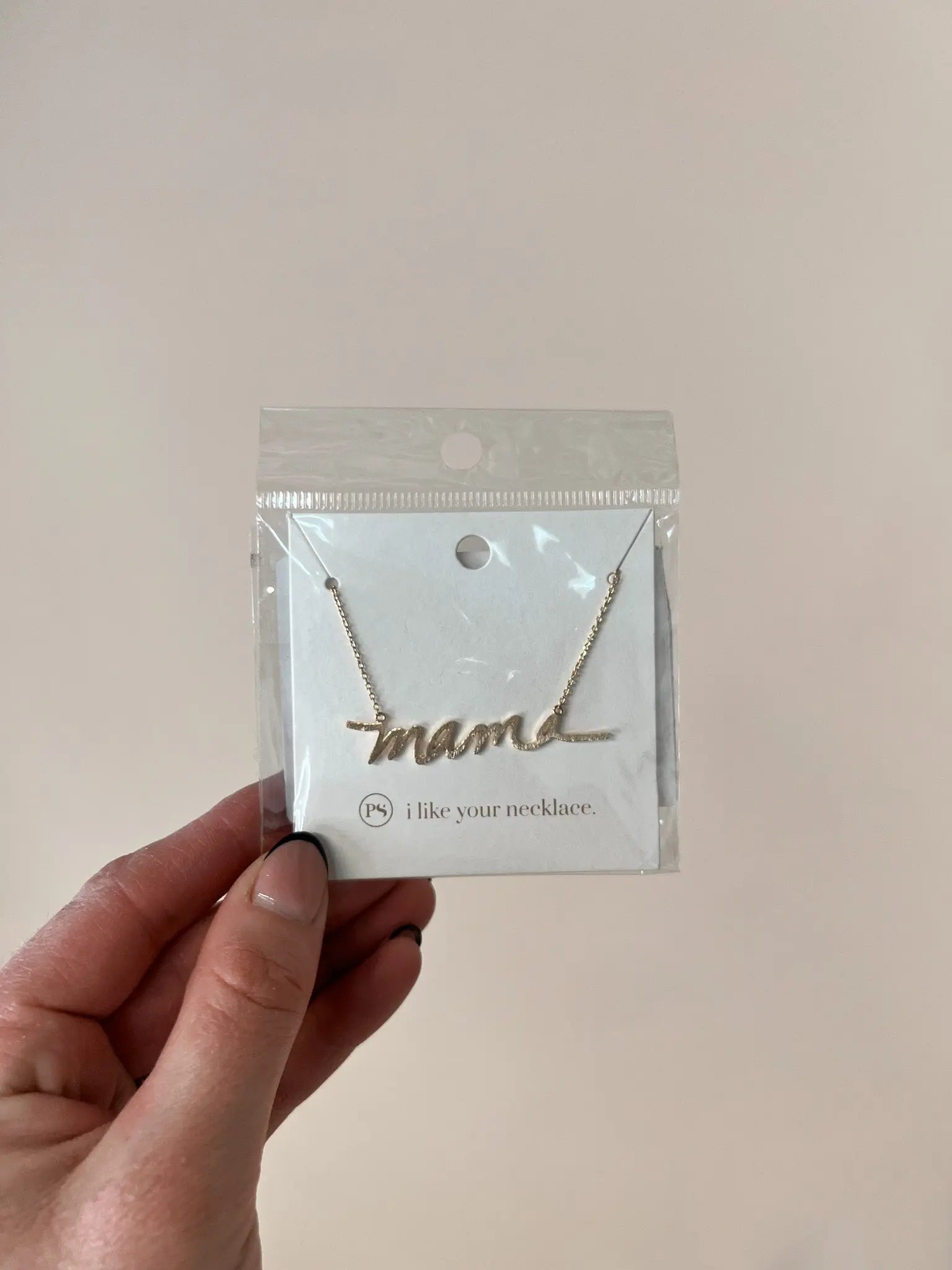 Mama Necklace Pretty Simple