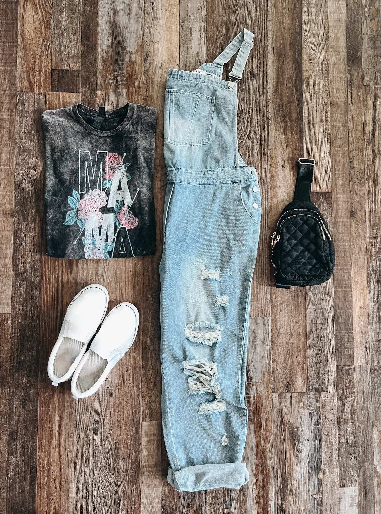 Acid Wash Mama Graphic Tee Whitney | Chaudoin Creations