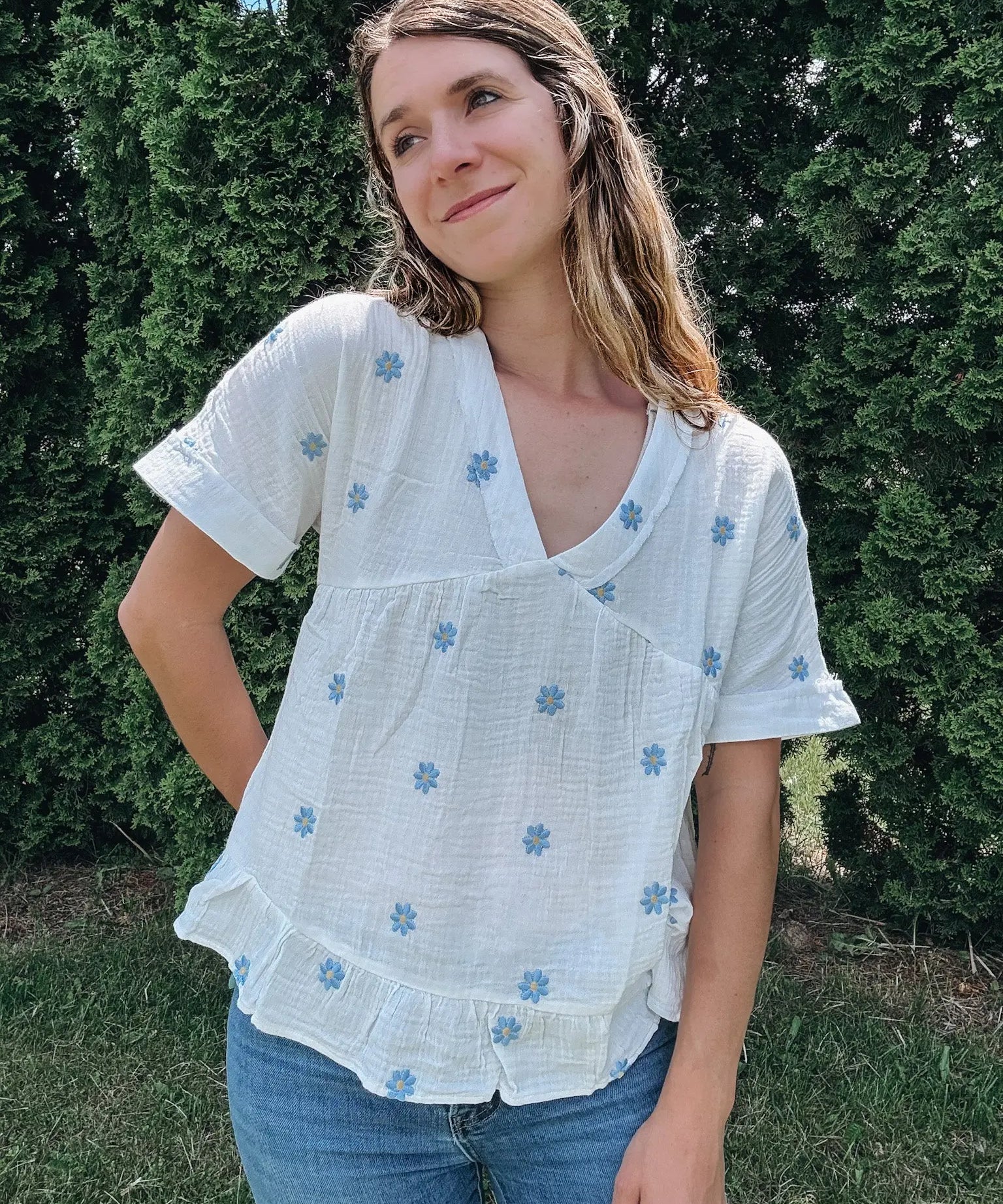 Daisy Embroidered Woven Top Very J