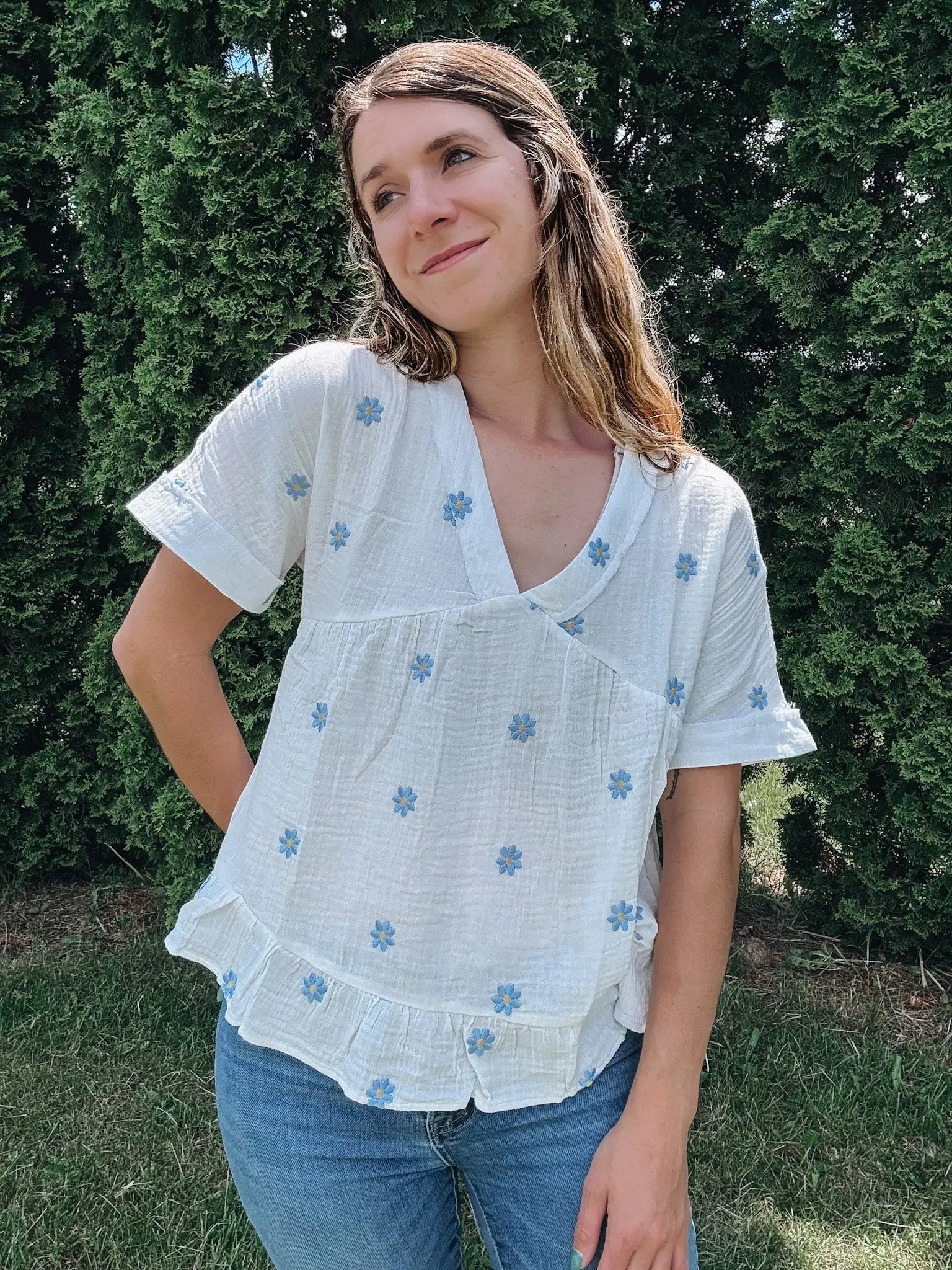 Daisy Embroidered Woven Top Very J