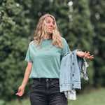 Cool Moms Don’t Trust the Government Tee Raising Brave Boutique
